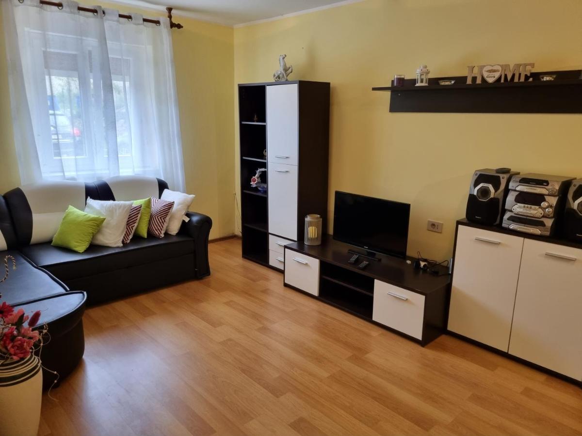 Apartment Sanja Pazin Eksteriør billede